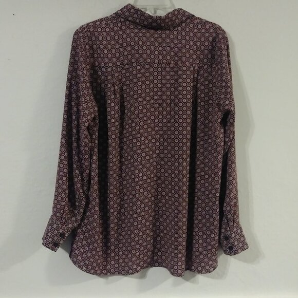 Chelsea & Theodore Print Button Down Top - Picture 6 of 6